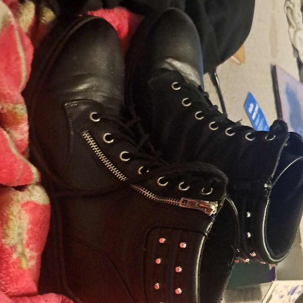 Women's Black Lace-Up Boots